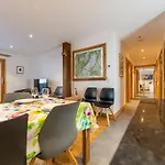 Lägenhet Grand Paradis B01 - Modern With Great Location *
