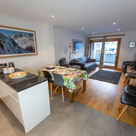 Apartment Grand Paradis B01 - Modern With Great Location