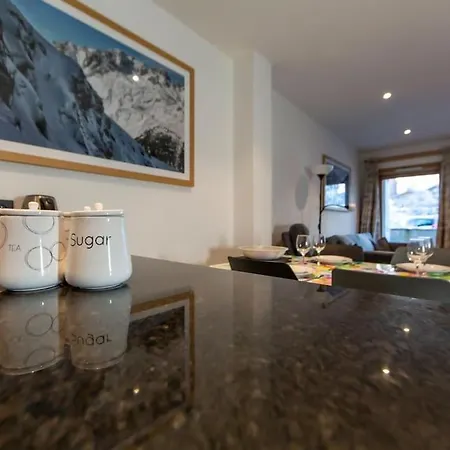 Grand Paradis B01 - Modern With Great Location