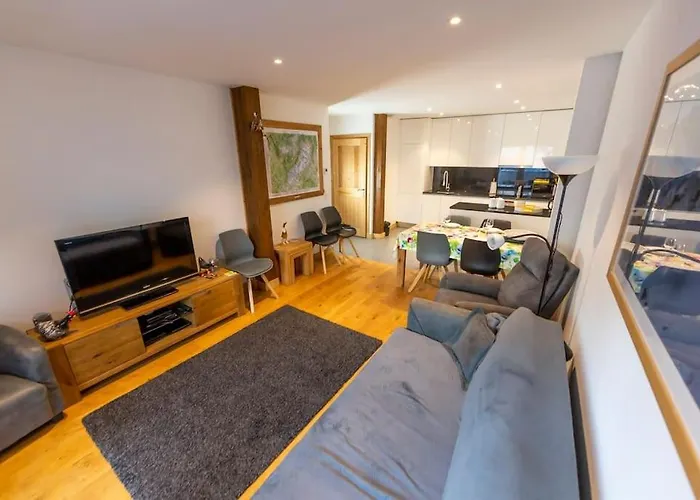 Grand Paradis B01 - Modern With Great Location